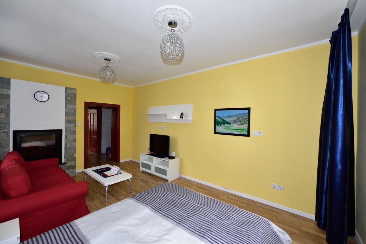 Brilliant Location 1 Apartment Ulaanbaatar Bagian luar foto